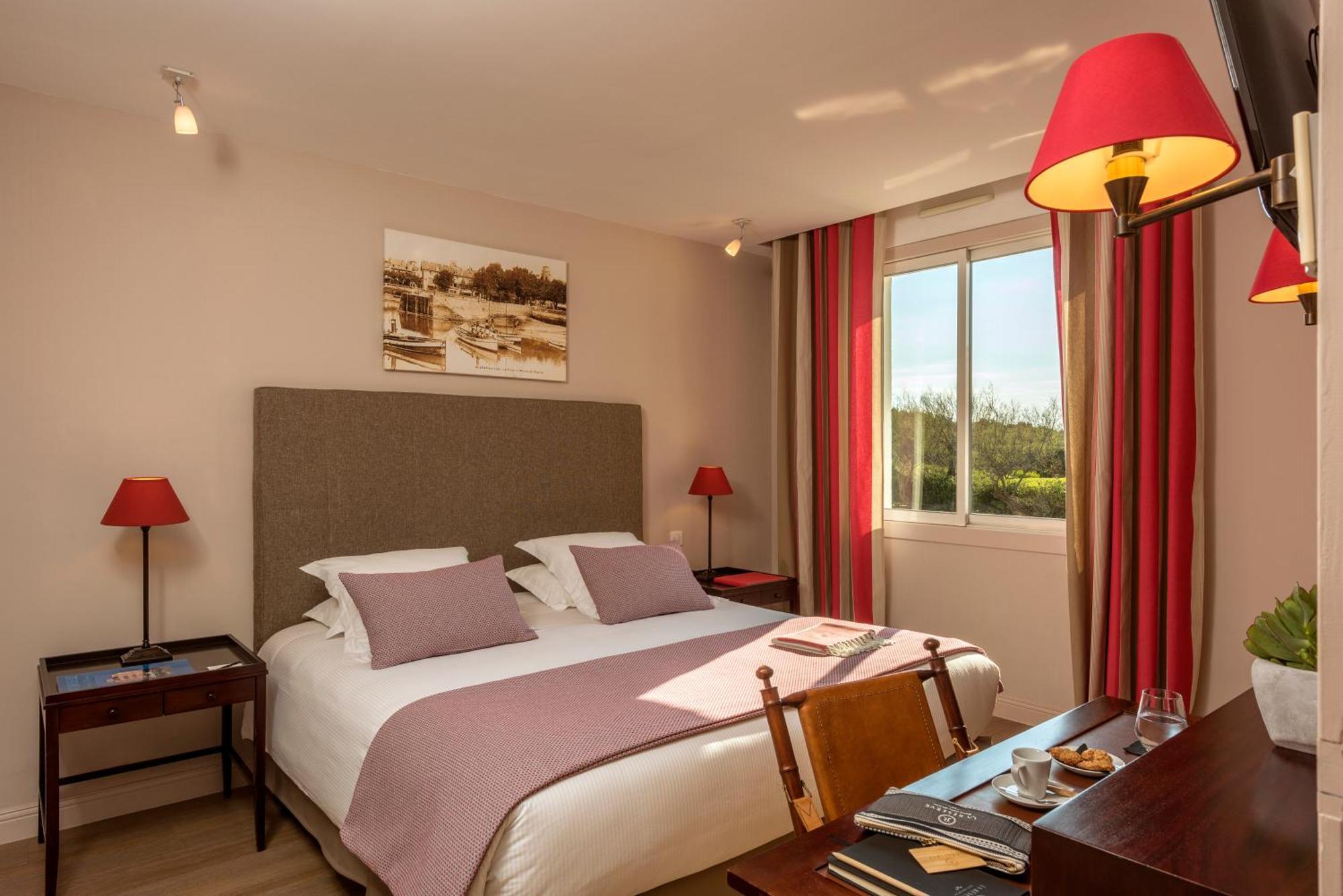 Hotel La Reserve แซ็งฌองเดอลูซ ภายนอก รูปภาพ